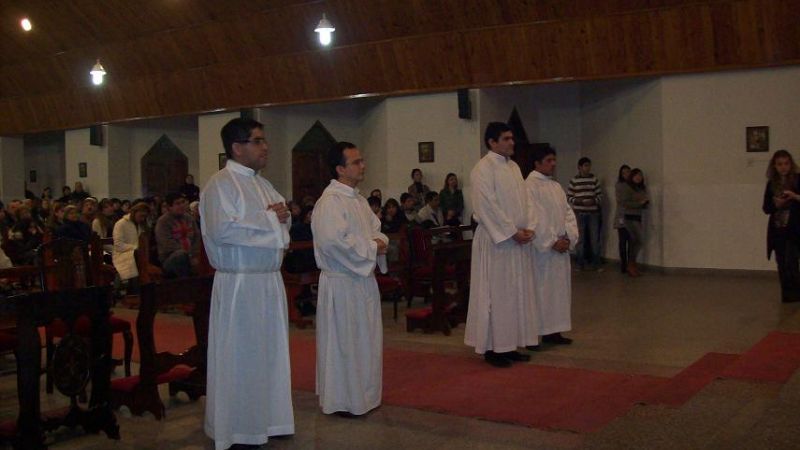 La Iglesia tiene tres nuevos lectores y un acólito 