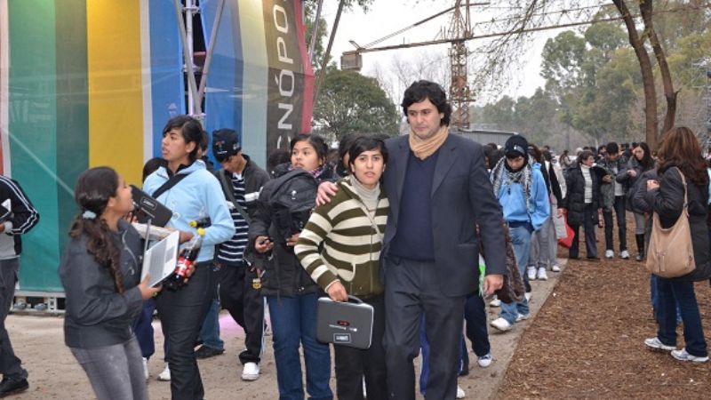Alumnos de Catamarca junto a la presidenta en Tecnópolis