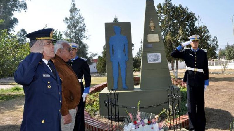Homenajearon a policías caídos 