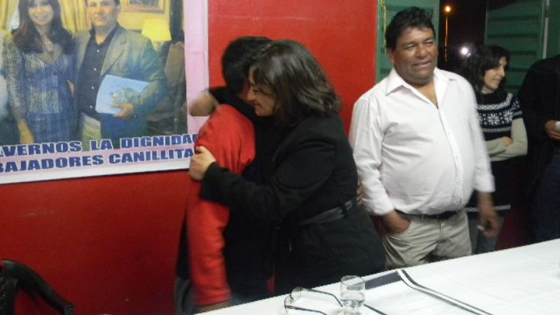 Corpacci entregó monotributo social a canillitas