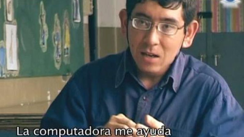 Los chicos con capacidades especiales aprovechan a full sus netbooks