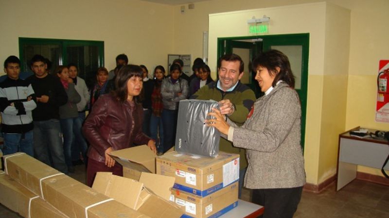 Minera sigue colaborando con la comunidad