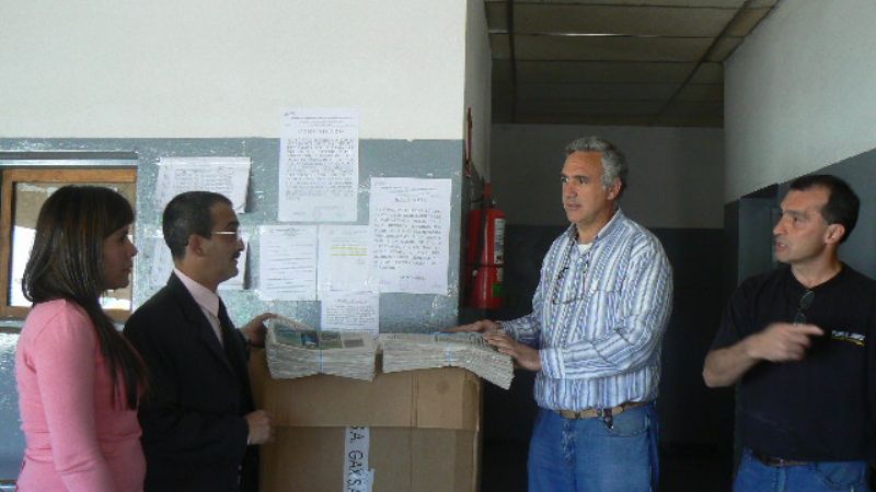 Donación de diarios para la Fundación Garrahan