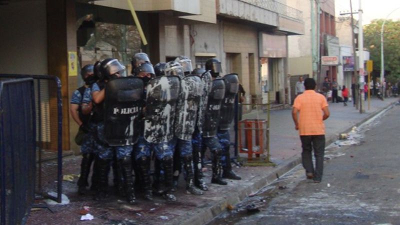 Serios incidentes en nueva manifestacion frente al juzgado de menores