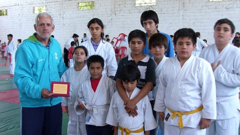 Judokas del proyecto social municipal compitieron en La Rioja
