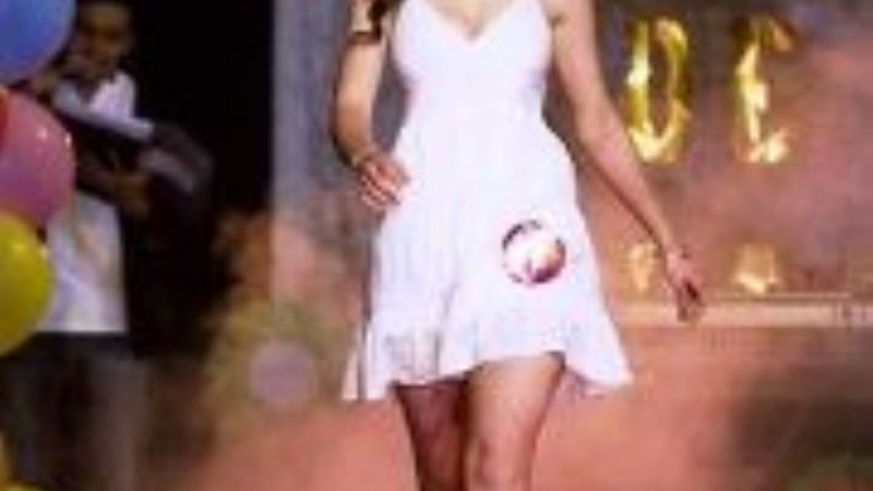 La reina de los estudiantes es de la Capital