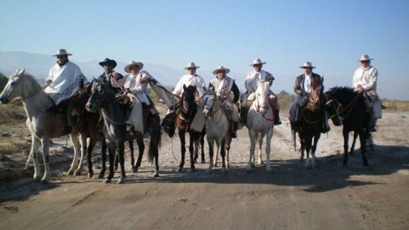 Una cuestión de fe: Peregrinos a caballo