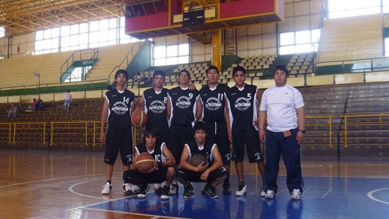 Los 7 gladiadores del básquet de Santa María