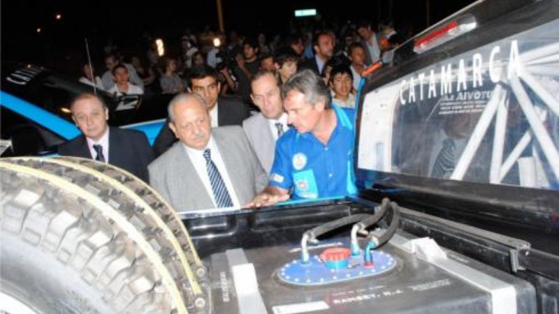 Brizuela, tras perder la re-re, pierde aceleradamente empresarios 