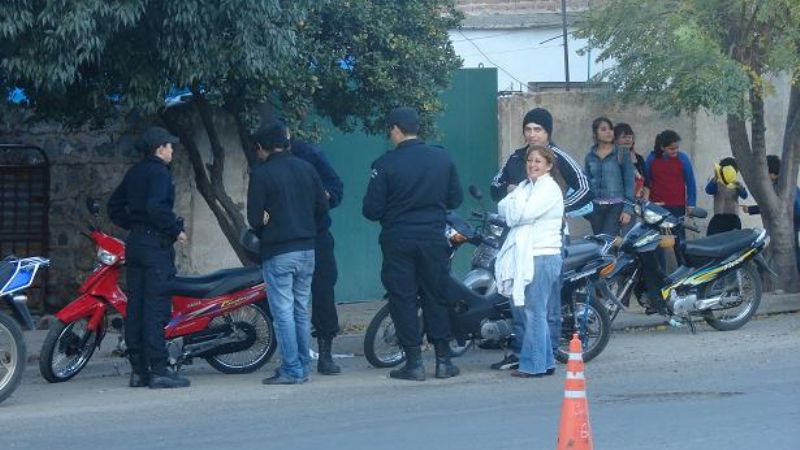 Retienen 64 motos y 6 automóviles en control vehicular