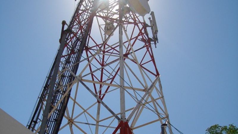 La incomunicación suma bronca en los turistas y en los santamarianos