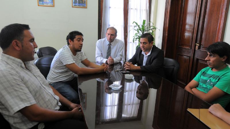 Prometen capacitación laboral a militantes kirchneristas