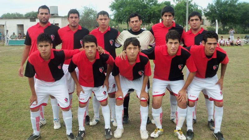 Amistoso entre Defensores de Esquiú y Deportivo Aguilares de Tucumán