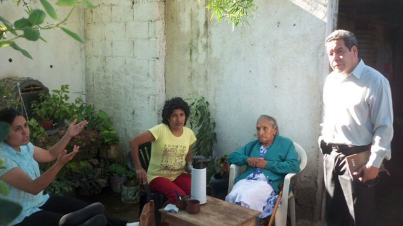 En el barrio Felipe Varela, muy pocos pagan la luz