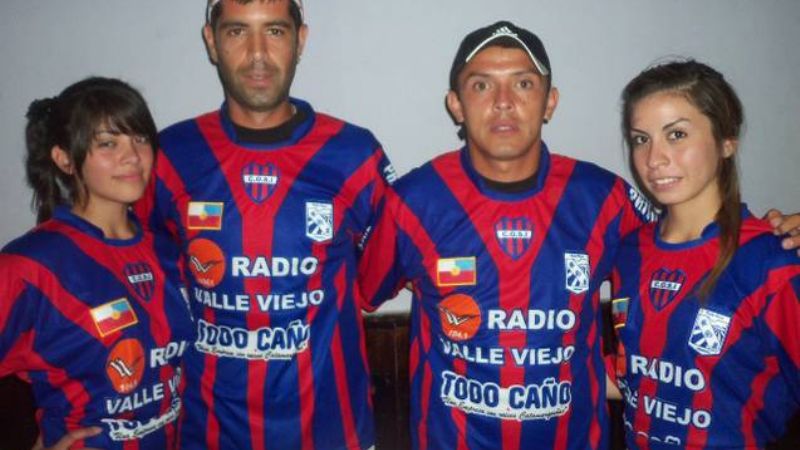 Obreros de San Isidro presentó su nueva indumentaria