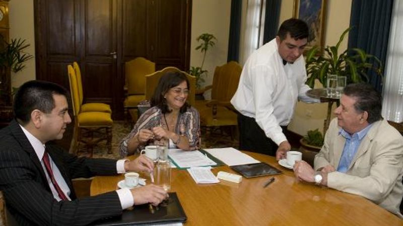 Díaz Martinez le comunicó a la gobernadora que se va del Tribunal de Cuentas