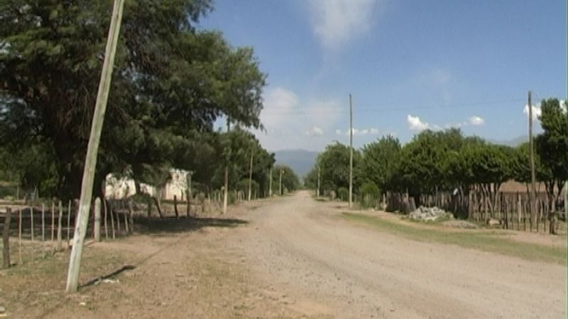 Mejoran el alumbrado público en el ingreso a Las Tejas