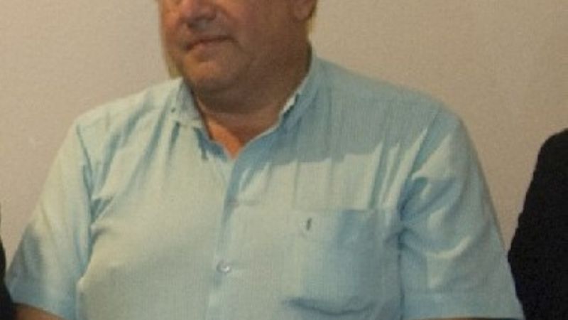 Mercado con diputados