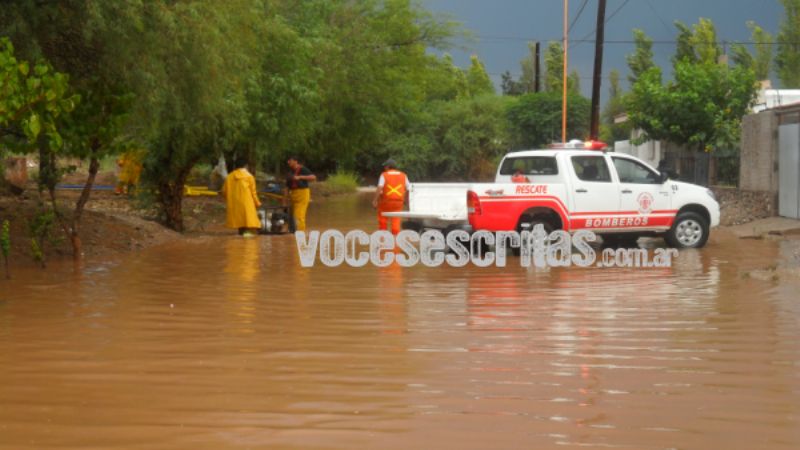Intensa lluvia en Tinogasta