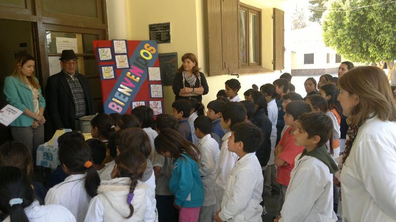 La dirección Boletín Oficial entregó material al Hogar Escuela