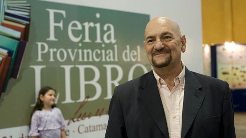 Activa participación de la SADE en la Feria del Libro