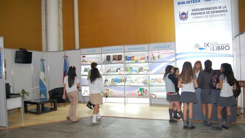 La vicegobernación y el Senado presentes en la Feria del Libro