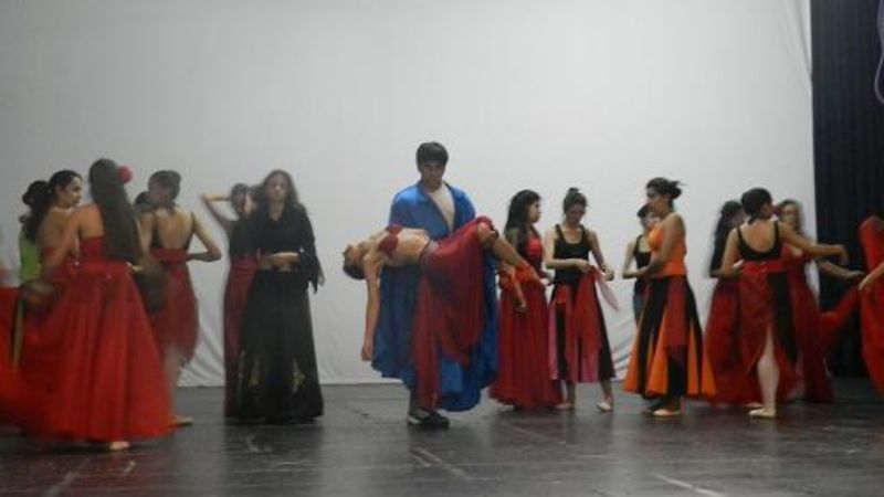 Este sábado se presenta la obra de teatro “Drácula”