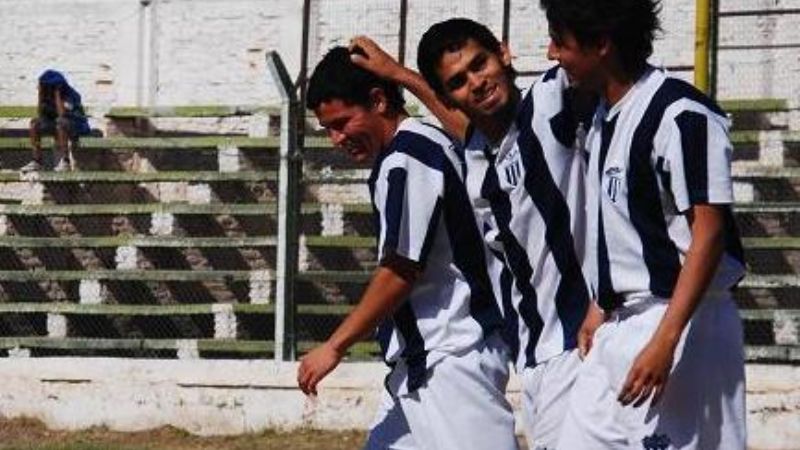 Sarmiento ganó y se ubicó como escolta junto a Ferro
