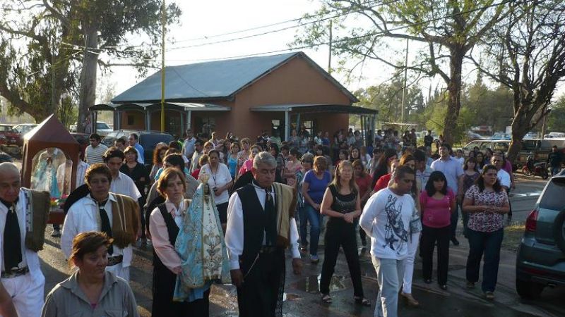 Emotivo recibimiento a la Virgen en el CAPE