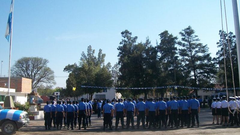 La Escuela de Cadetes recibió con honores a la Virgen del Valle 