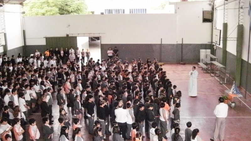 El Enrique Hood y APANE, con La Virgen