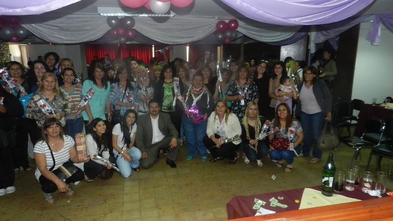 Diputados agasajaron a las madres en su día 