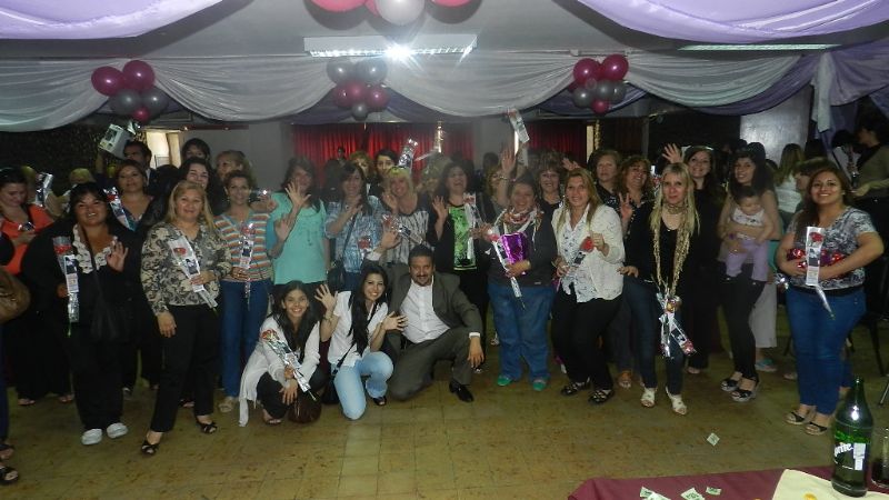 Diputados agasajaron a las madres en su día 