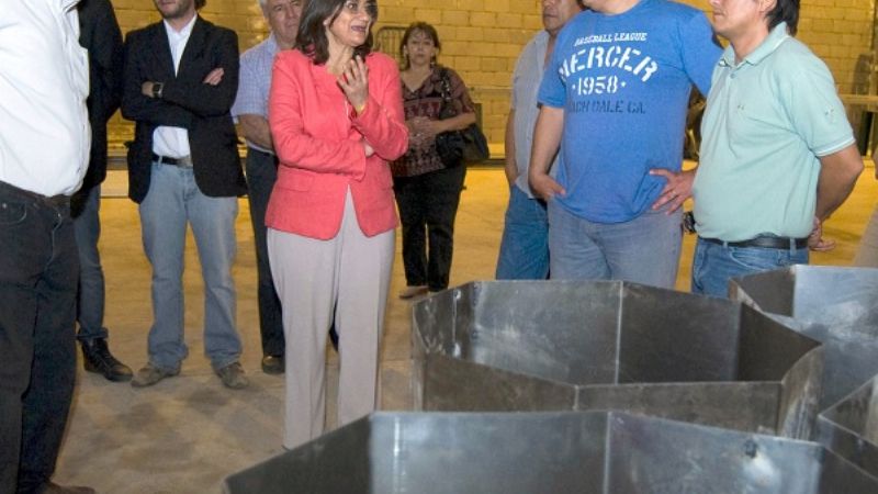 Lucía visitó la fábrica de  insumos para la construcción