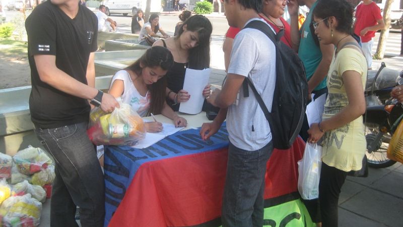 La Corriente Martín de Güemes en campaña solidaria