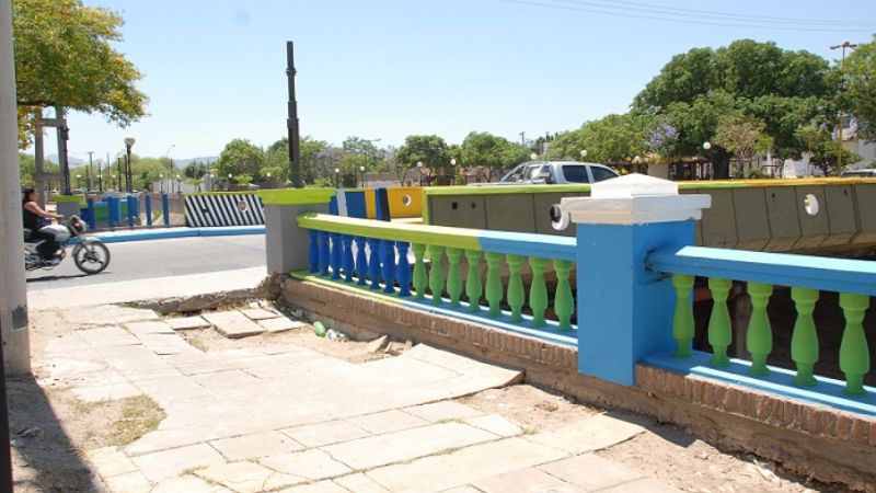 Plan de prueba sobre pinturas en los puentes de acceso a la ciudad