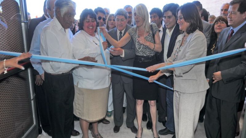 La gobernadora inauguró una escuela en Fiambalá
