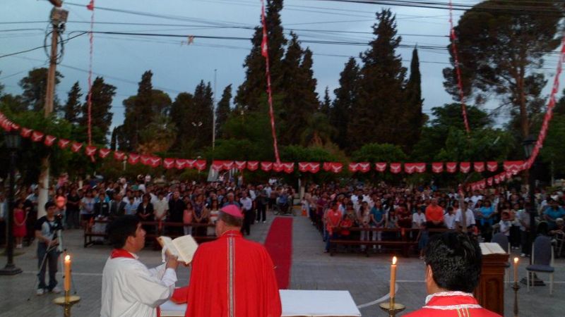 El Obispo confirmó a 140 personas en Tinogasta
