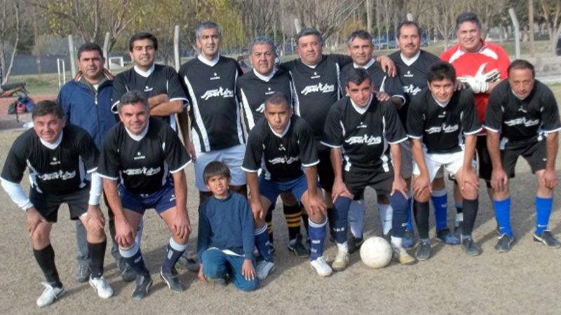 Policías “A” son los campeones Súper Maxi