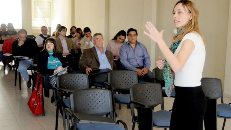 Empieza curso sobre cuestiones básicas de tributación