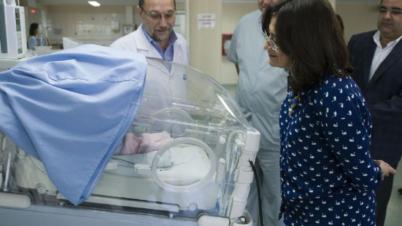 La Gobernadora recorrió la Maternidad