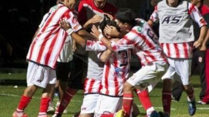 Gran triunfo de Villa Cubas frente a Juniors de Córdoba