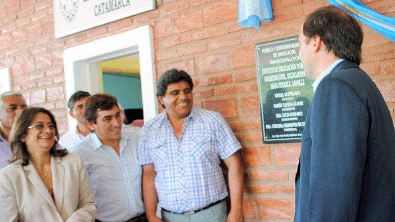 Lucía inauguró cisterna y  acueducto en Santa Rosa