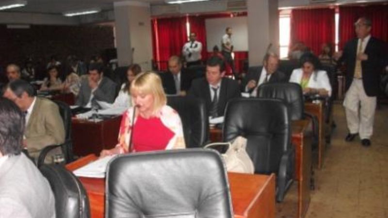 Solicitan a Defensa al Consumidor que informe sobre desventajas de la modalidad prepaga