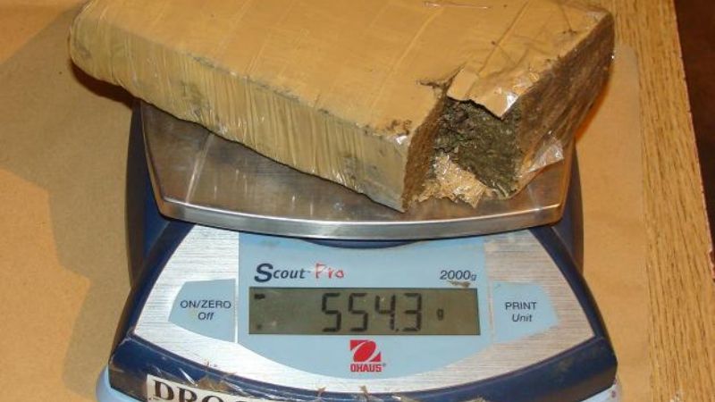Incautan casi 100 kilogramos de marihuana