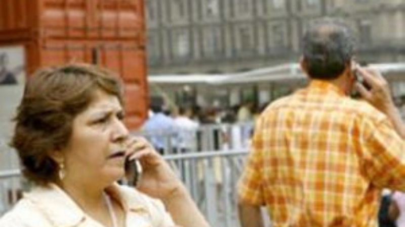 Diputados analizarán beneficios para usuarios de celular