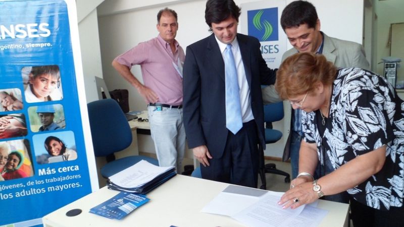 ANSES y la Cámara de Turismo firmaron convenio por la Tarjeta Argenta