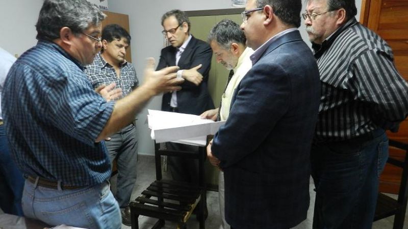 Jalil recorrió la obra de pavimentación en avenida Virgen de Valle