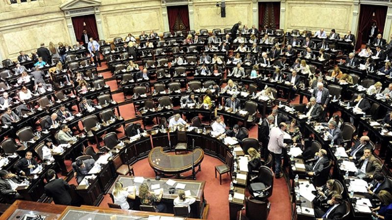 Media sanción para dos nuevos feriados nacionales en 2013