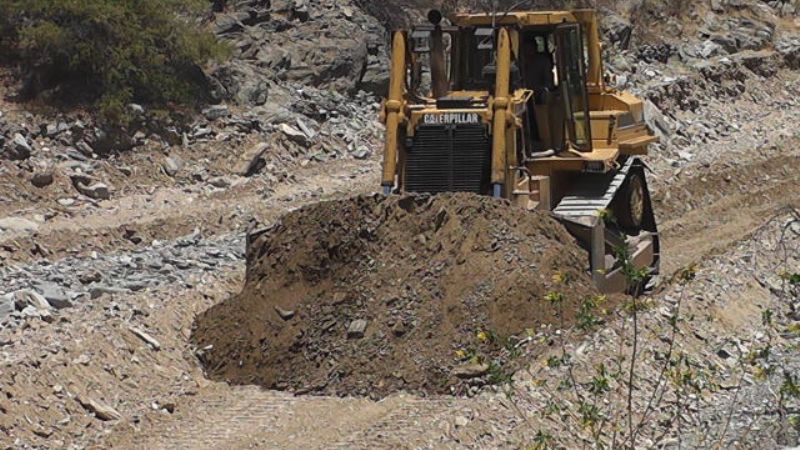 León Mendoza recorrió obras 